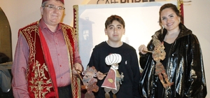 Karagöz ve Hacivat'ın 700 yıllık ışığı dijital çağa direniyor