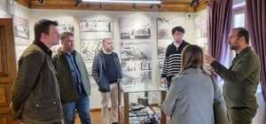 Ayvalık Alan Başkanlığı ekibinden Burhaniye Kent Arşivi’ne ziyaret