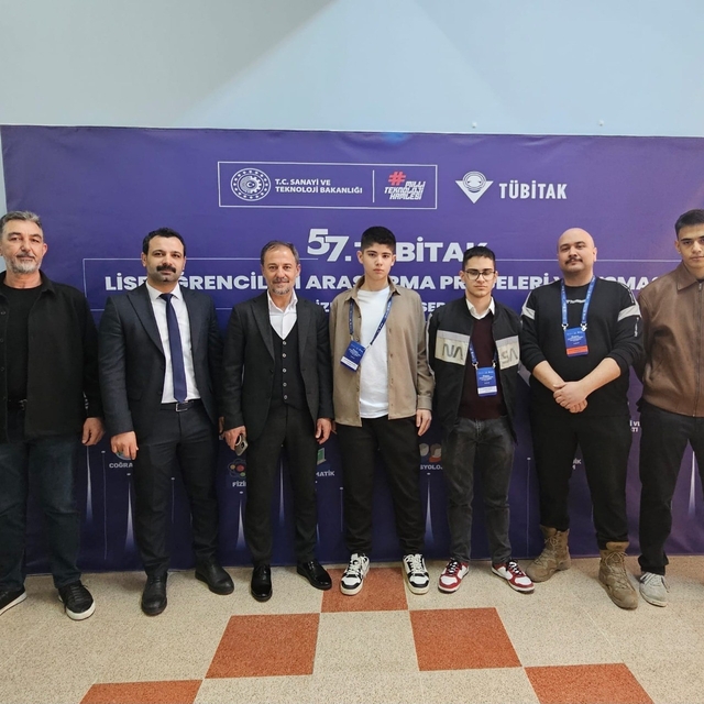 Ege'nin teknoloji ve proje üssü YUTEK, hibrit eğitim modeliyle dikkat çekiy...