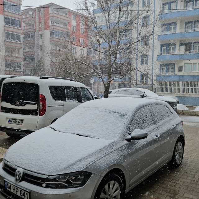 Malatya'da kar yağışı etkisini artırdı