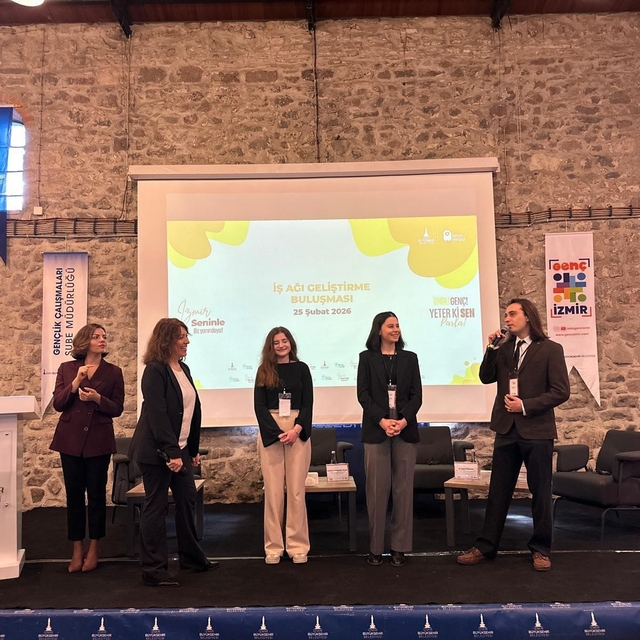 "İzmir Seninle" ile gençlere güçlü kariyer köprüsü