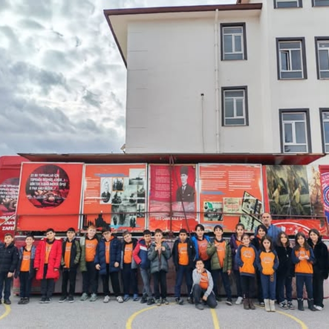 1915 Çanakkale Şehitlik Gezici Müzesi Seydişehir'de