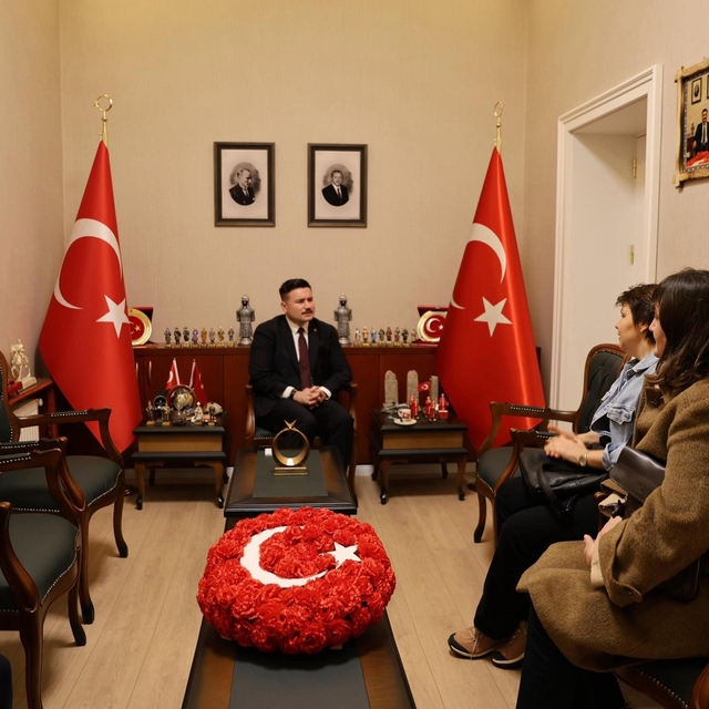 Gökçeada'da "Geleneksel Halk Günü" Buluşması: Kaymakam Osman Acar vatandaşl...