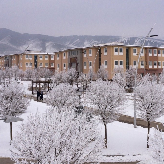 EBYÜ'de eğitime kar engeli