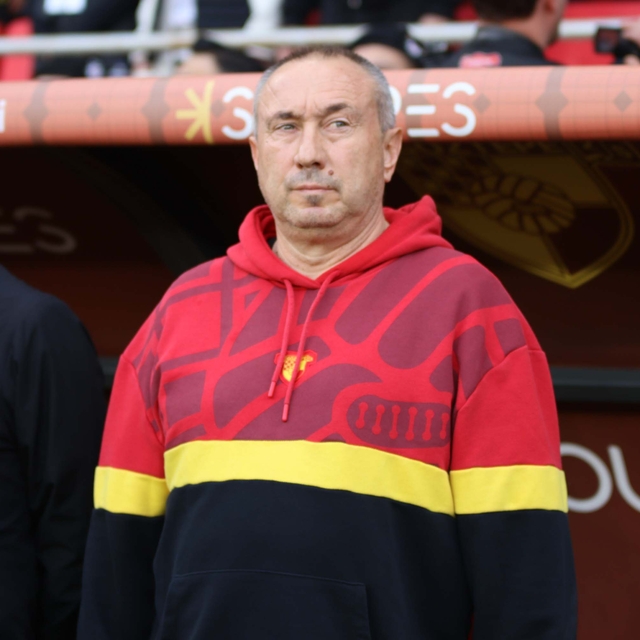 Göztepe Teknik Direktörü Stoilov'dan taraftara mesaj var