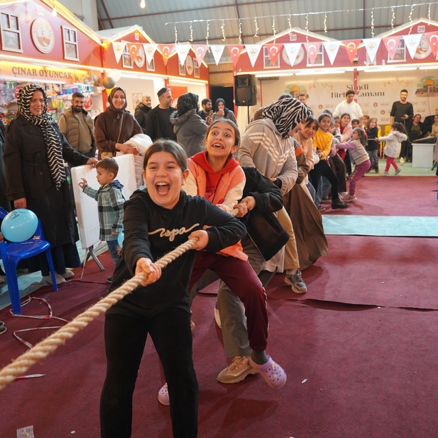 Kahta Belediyesi'nden Ramazan Çarşısı etkinliği