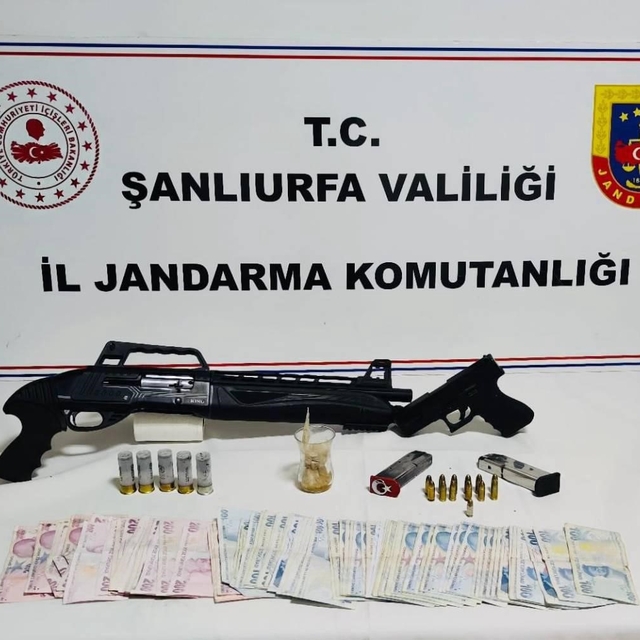 Uyuşturucu operasyonunda aranan 2 kişi yakalandı