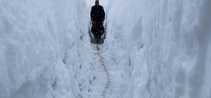Tunceli'de kar kalınlığı insan boyunu geçti