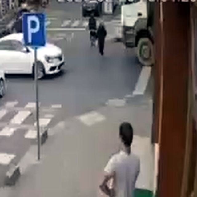 Hafriyat kamyonunun çarptığı 14 yaşındaki kız çocuğu yaralandı