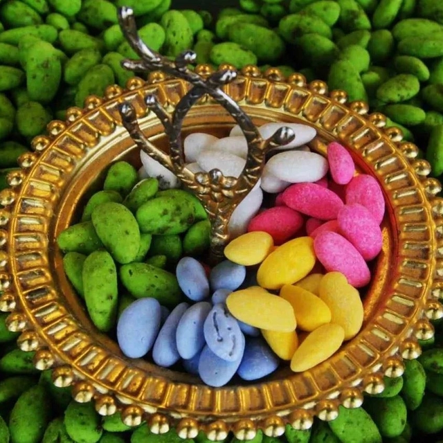 Antep fıstıklı badem şekeri Ramazan'da ağızları tatlandırıyor