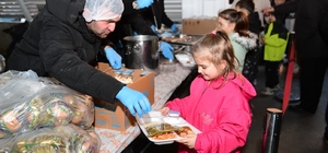 Osmangazi'de gönülleri buluşturan iftar programı
Başkan Aydın'dan Çiftehavu...