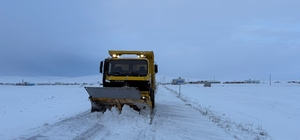 Kayseri'de yoğun kar nedeniyle kapanan 195 mahalle yolu ulaşıma açıldı