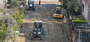Büyükşehir'in yol yenileme çalışmaları sürüyor