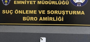 Kendini hemşire olarak tanıtıp telefonları alarak kaçan şüpheli yakalandı