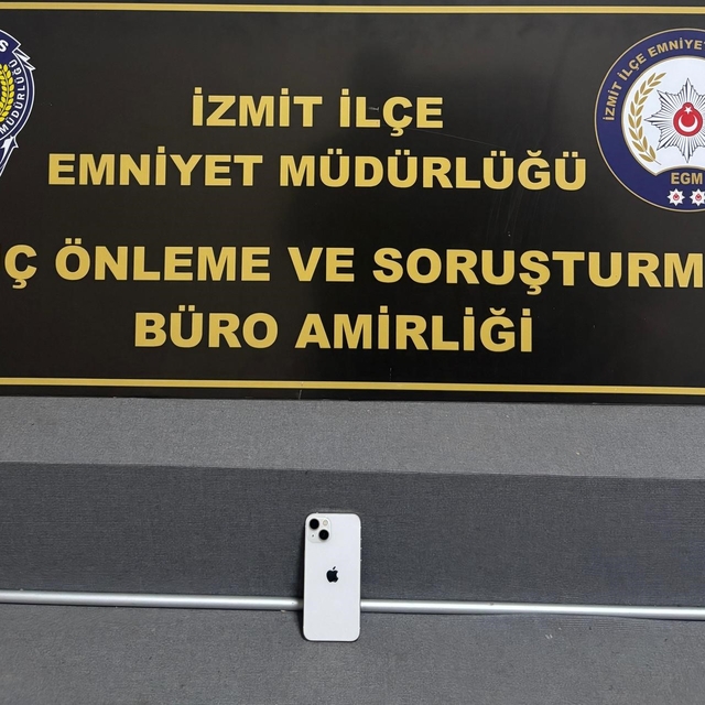 Kendini hemşire olarak tanıtıp telefonları alarak kaçan şüpheli yakalandı