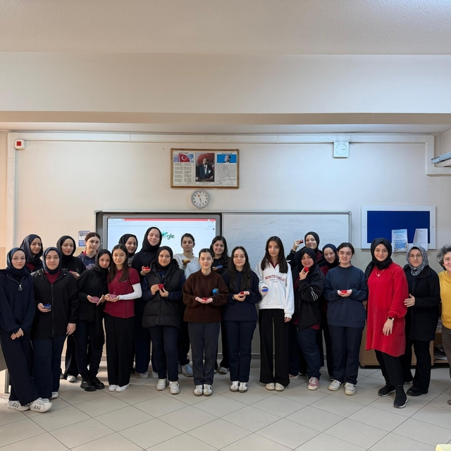 Mum atölyesi liselileri etkiledi