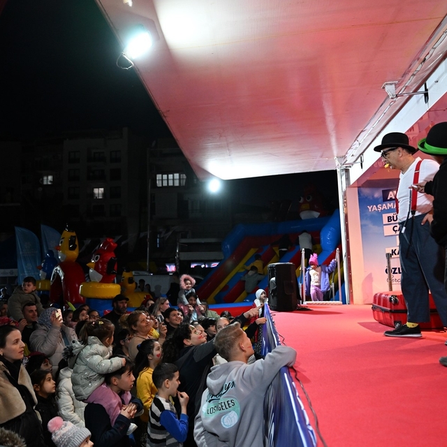 Aydın Büyükşehir Belediyesi, İncirliova'da vatandaşları Ramazan etkinlikler...