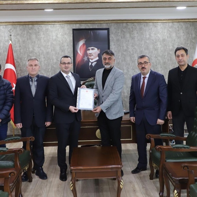 Silvan Gıda OSB'de 279 hektarlık alanın tapu devri alındı