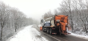 Kocaeli’nin yüksek kesimlerine kar yağdı