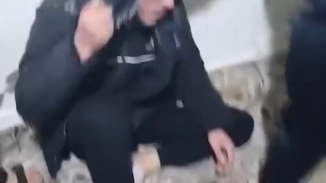 1 kişiyi darbedip görüntülerini paylaştılar; inceleme başlatıldı