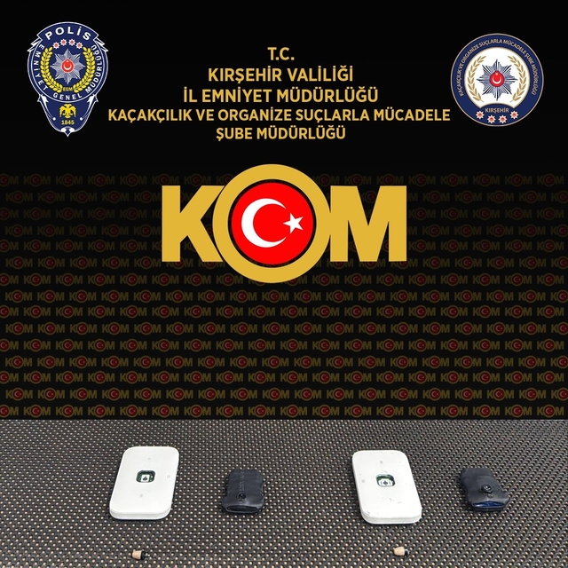 Mucur'da ehliyet sınavında kopya düzeneği ele geçirildi