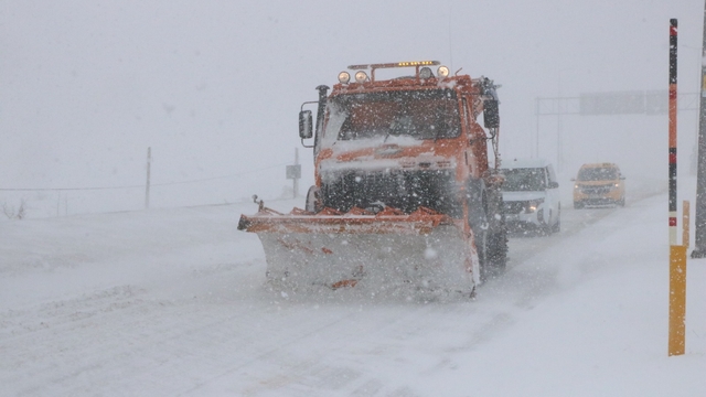 Kayseri-Erciyes kara yolunda tipi etkili oldu