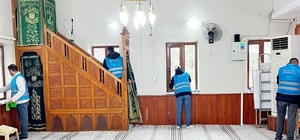 Manisa'da denetimli serbestlik yükümlülerinden camilere 'Ramazan' bakımı