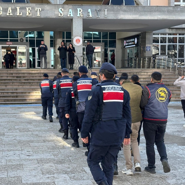 Edirne merkezli 6 ilde yasa dışı bahis operasyonunda 6 gözaltı (2)