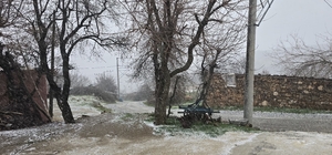 Alaşehir'de bir günde 4 mevsim yaşandı