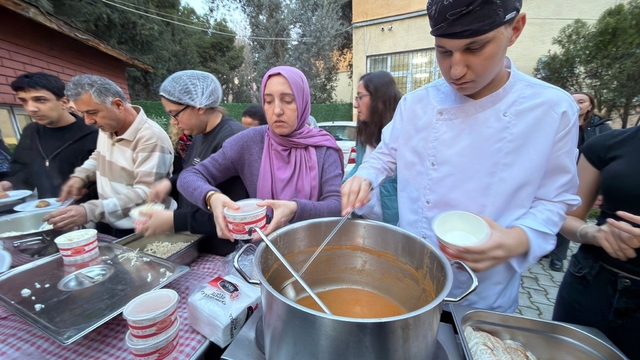 Bornova MTAL'de geleneksel iftar sofrası kuruldu