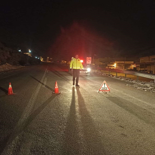 Sivas'ta tipi nedeniyle ulaşımda aksamalar yaşanıyor