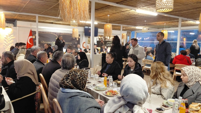 Armutlu'da iftar programı düzenlendi
