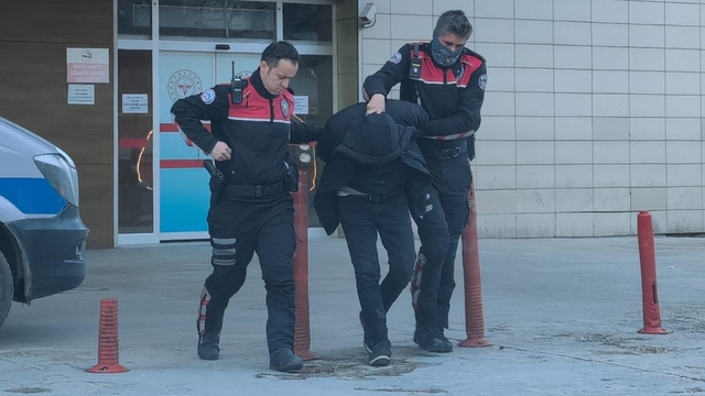 Bursa'da polisin 'dur' ihtarından kaçan şüpheli takip sonucu yakalandı