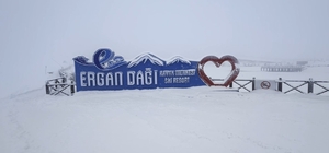 Ergan Dağı’nda kar rekoru: 2. etap teleski hattı kar altında