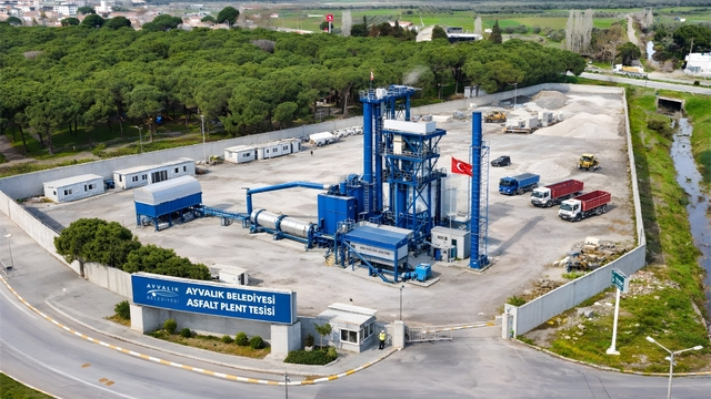 Ayvalık asfaltını artık kendi üretecek
Ayvalık Belediyesi'nden dev yatırım