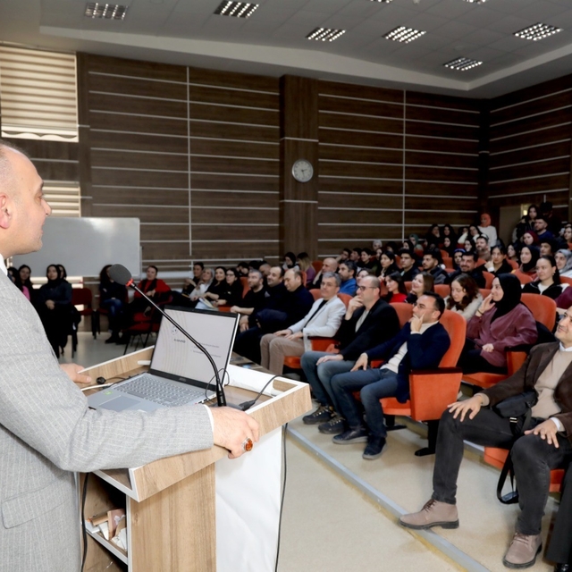 TOGÜ'den yükseköğretimde dönüşüm konferansı