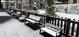 Tokat güne kar yağışıyla uyandı