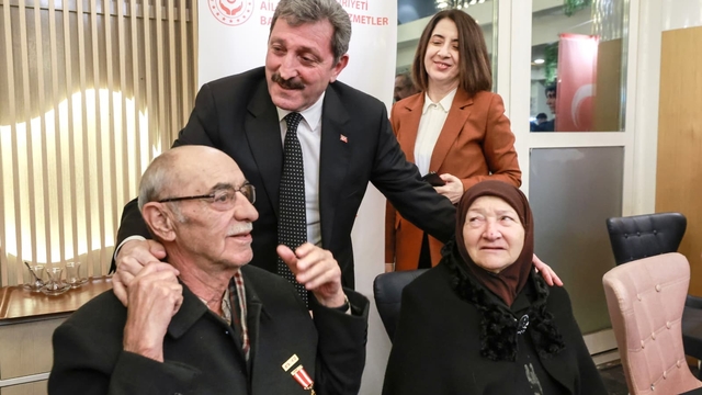 Vali Tavlı: "Şehitlerimizin emanetlerini baş tacı etmeyi samimiyetle sürdüreceğiz"