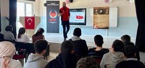 Bilecik'te öğrencilere terör ve güvenli internet eğitimi