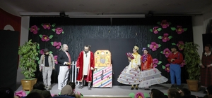 Aydın Büyükşehir Belediyesi’nden çocuklara tiyatro şöleni 'Müzisyenler Çetesi' Yenipazar’da çocuklarla buluştu