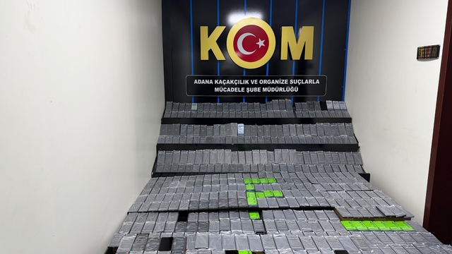 Kolilerden su değil kaçak telefonlar çıktı