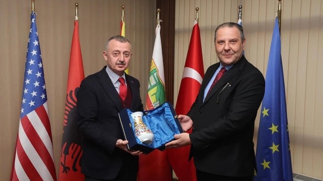 Kocaeli, Kırçova ile kardeş şehir olacak