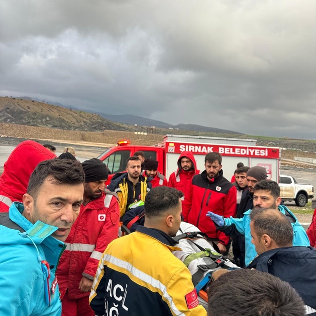 Şırnak'ta işçileri taşıyan servis kaza yaptı: 9 yaralı