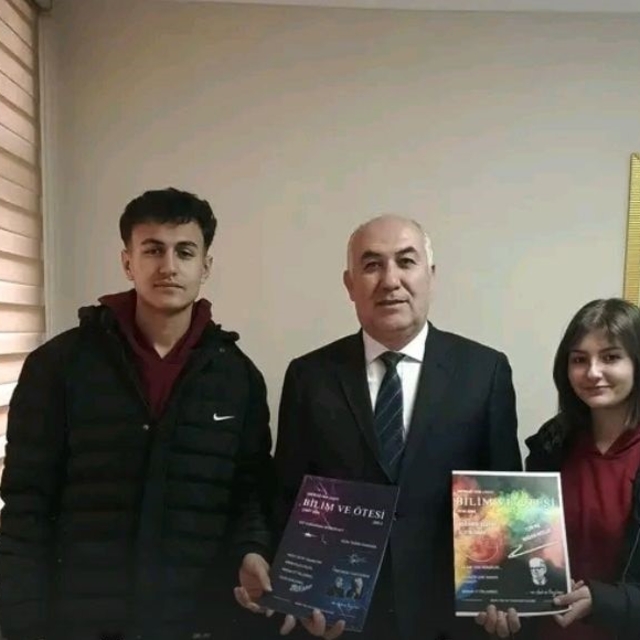 Emirdağ Fen Lisesi'nin 'Bilim ve Ötesi' dergisinin 2. sayısı yayımlandı