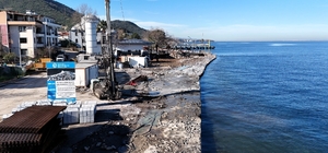 Ulaşlı Sahil şeridi fırtınaya karşı yenileniyor