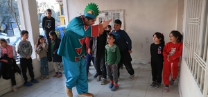 Efeler'in iftar programlarında çocuklar unutulmadı