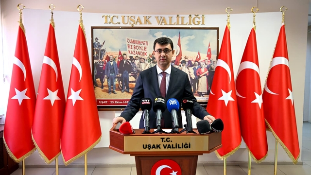 Uşak'ın yeni Valisi Serdar Kartal görevine başladı