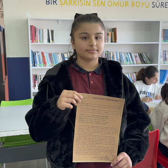 Midyatlı Melek Meryem, Milli Eğitim Bakanlığı'nın mektup yarışmasında birin...