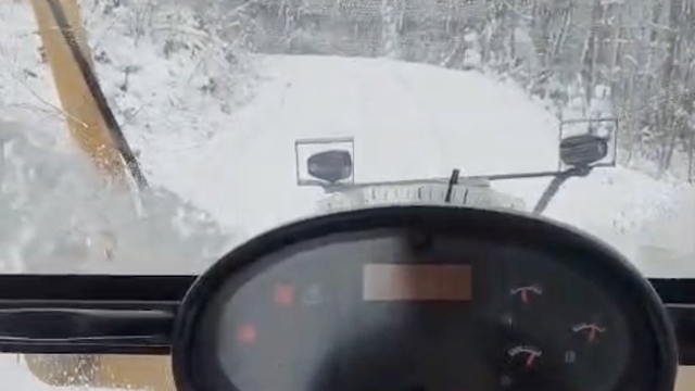 Kastamonu'da kar 243 köy yolunu ulaşıma kapattı