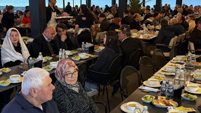 Çanakkale'de şehit aileleri ve gaziler iftarda bir araya geldi